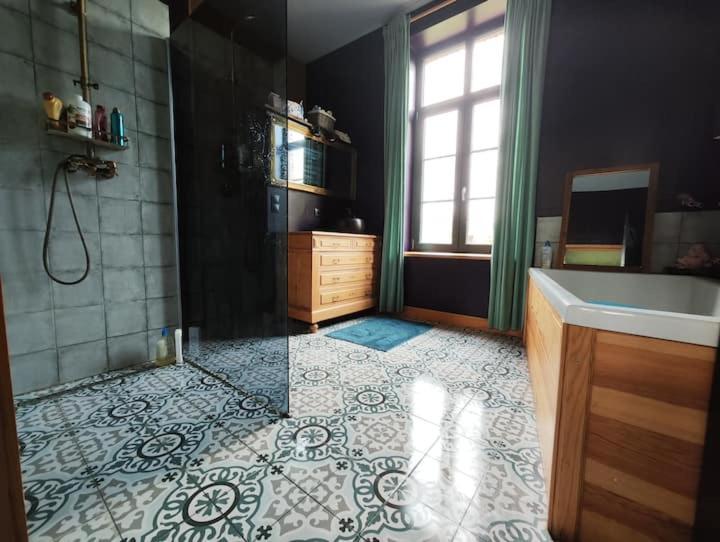Appartement Chambre Spacieuse Avec Vue Sur Clocher à Verchin Extérieur photo